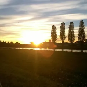 https://casa-zelo-buon-persico.it-lombardy.com