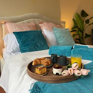 https://montecchi-house.hotelinveneto.com